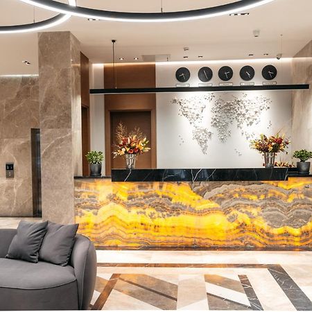 Raavah Aparthotel อัลมาตี ภายนอก รูปภาพ