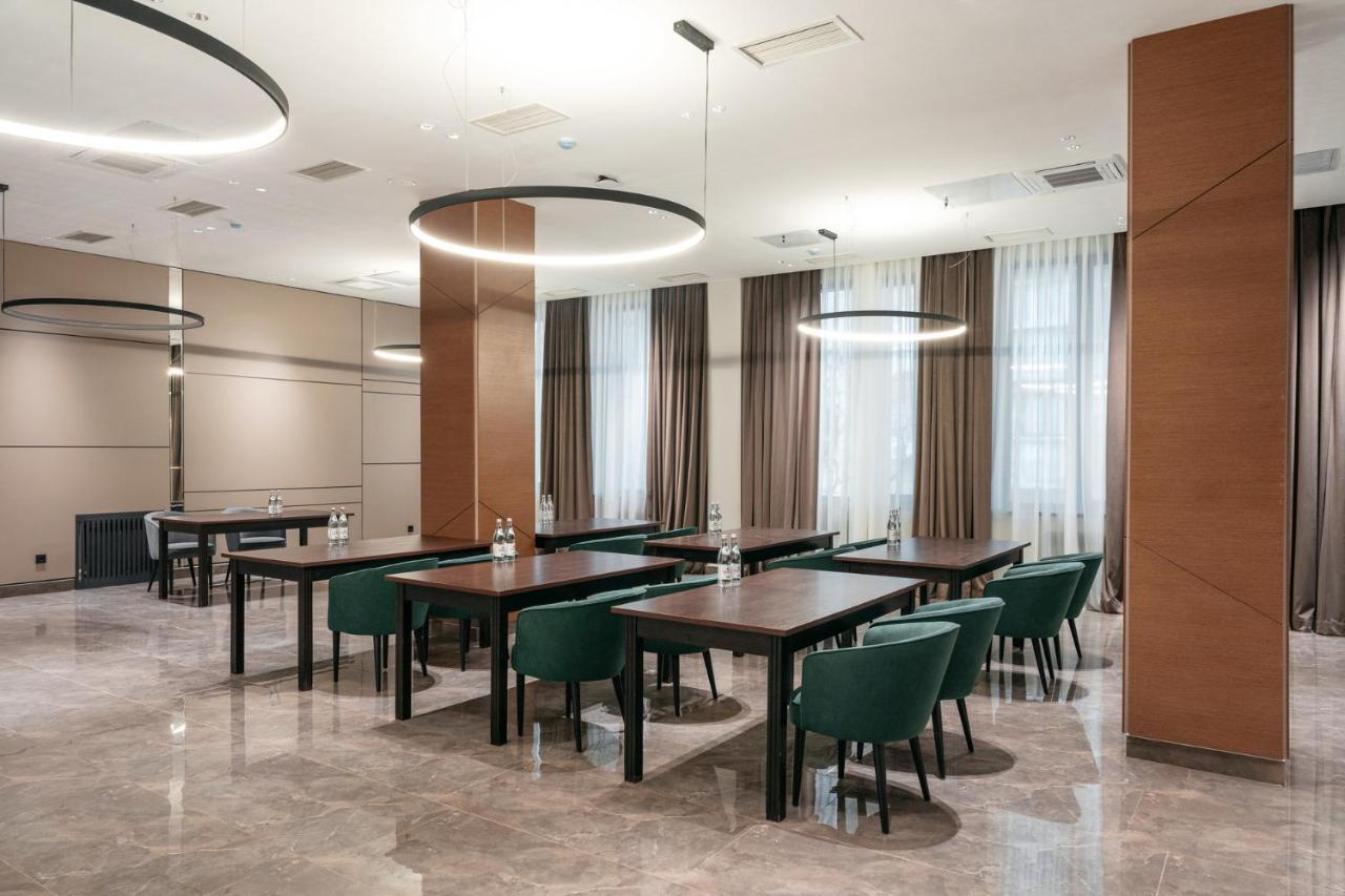 Raavah Aparthotel อัลมาตี ภายนอก รูปภาพ